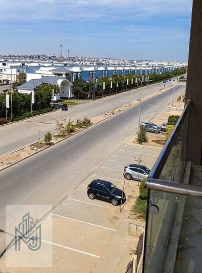 Apartment for sale overlooking Mountain View at an excellent price