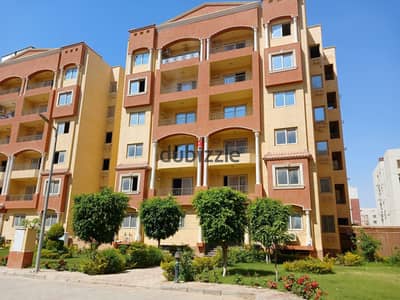 A unique opportunity to buy in Pearl Compound, New Cairo: a 152 sq m apartment + 22 sq m garage share, on a typical floor, ready for immediate occupan