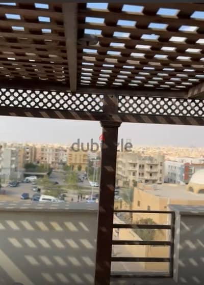 شقة روف 120م بفيو مفتوح في الحي الثامن- الشيخ زايد
