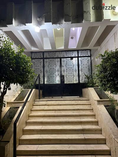 A 160m ownership apartment on a raised ground floor in Nasr City