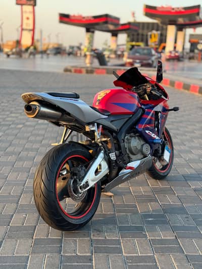 honda 600rr 2006 هوندا