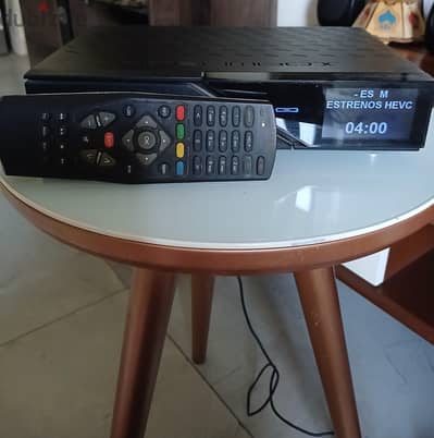 للبيع رسيفر Dreambox DM900 ultraHD 4K - بحالة ممتازة
