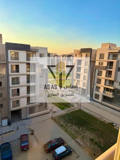 شقة للبيع في كمباوند جنة القاهره الجديده بجوار دار مصر الاندلس والجامعة الأمريكية وميفيدا والتسعين الجنوبى