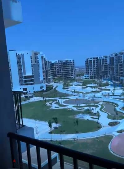شقة للايجار بالمطبخ والتكييفات ابراج زد ويست الشيخ زايد