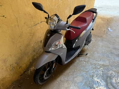 SYM st200 2024 زي الجديد