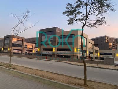 Duplex retail unit for sale in a prime location at Arkan Palm 205, Sheikh Zayed.
