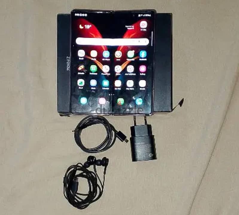 Samsung Z Fold 2 1