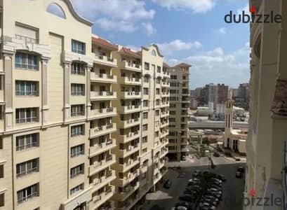 مقر اداري مرخص للشركات والعيادات  90م رشدي شارع ابو قير مطلوب 29الف