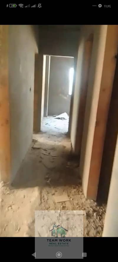 شقة للبيع قلب مدينة الشيخ زايد الحي التامن موقع مميز هادئ برايم لوكيشن بسعر لقطة جدا لسرعة البيع للجادين فقط ممنوع الوسطاء