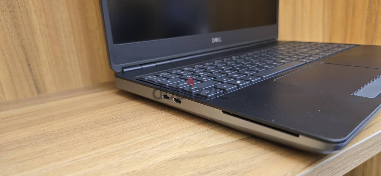 DELL PRECISION 7550 + 5560 CORE I9 NVIDIA RTX 5000 16G 10