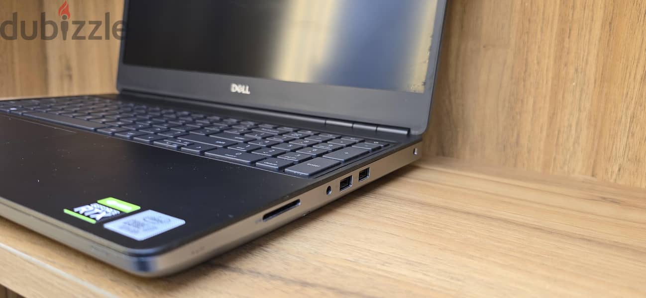 DELL PRECISION 7550 + 5560 CORE I9 NVIDIA RTX 5000 16G 11