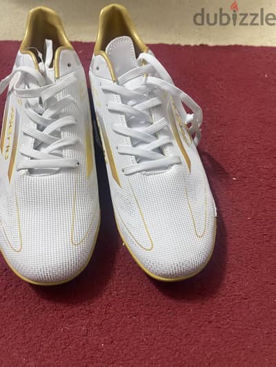 MENG Football Shoes