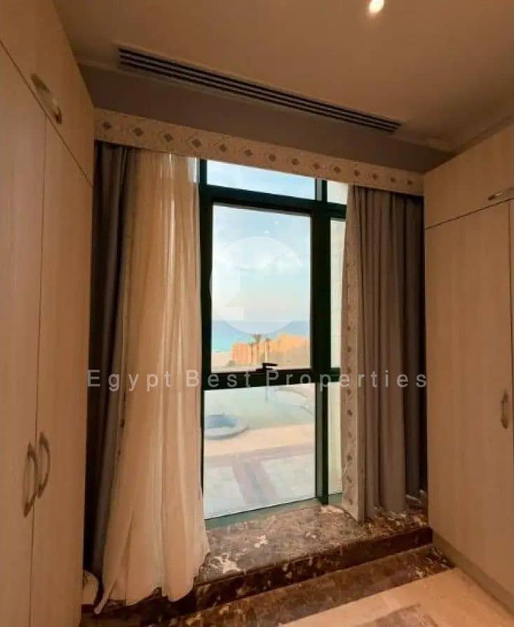 فيلا بـ٨ غرف نوم في مراسي، صورة ٧ من ١٠