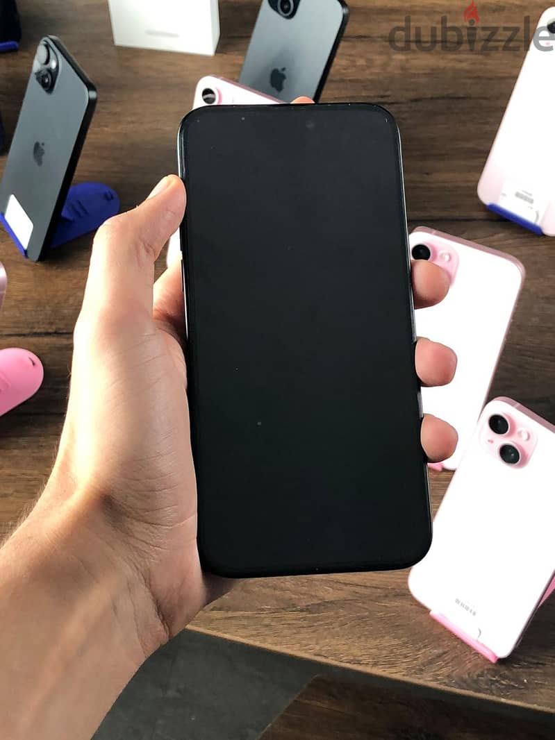 آبل - آيفون 15 بلس 1