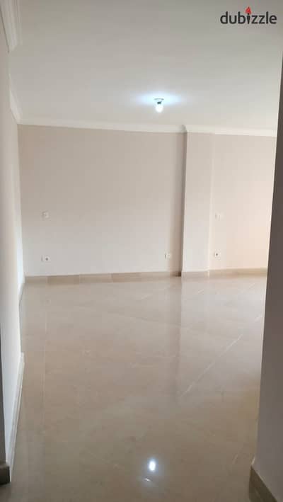 Ground apartment for rent prime location in wesal