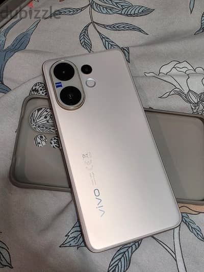 فيفو V60
