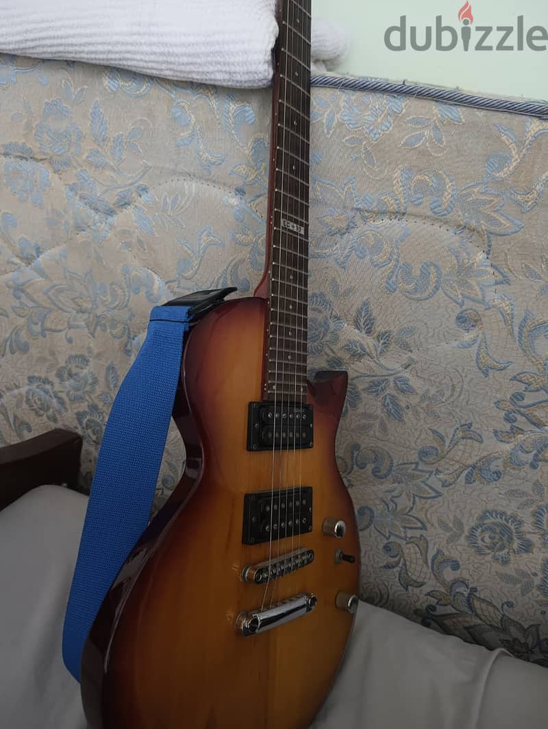 ESP LTD EC-10 Electric Guitar - With Soft Case, Capo and Cable 2