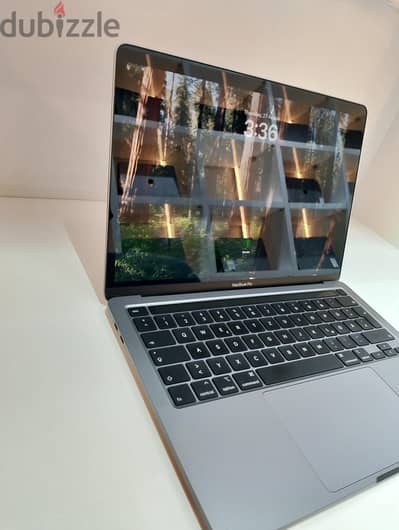 Mac Book pro i7