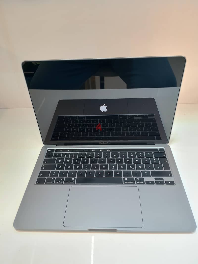 Mac Book pro i7 3