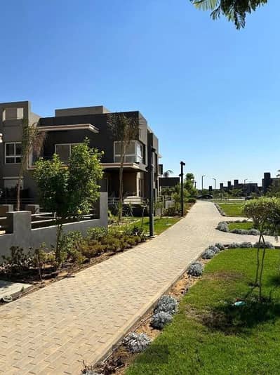 شقة للبيع 95م اوسع لاندسكيب فى كمبوند كيان فى 6 اكتوبر يطل على محور البوليفارد