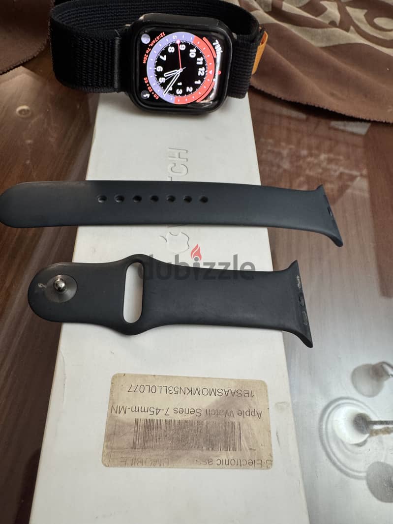 للبيع: Apple Watch Series 7 - 45mm (استعمال خفيف - كالجديدة) 3