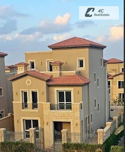 Townhouse resale,ready to move, La Vista City compound, lowest down payment for quick sale, open view landscape, ready for viewing