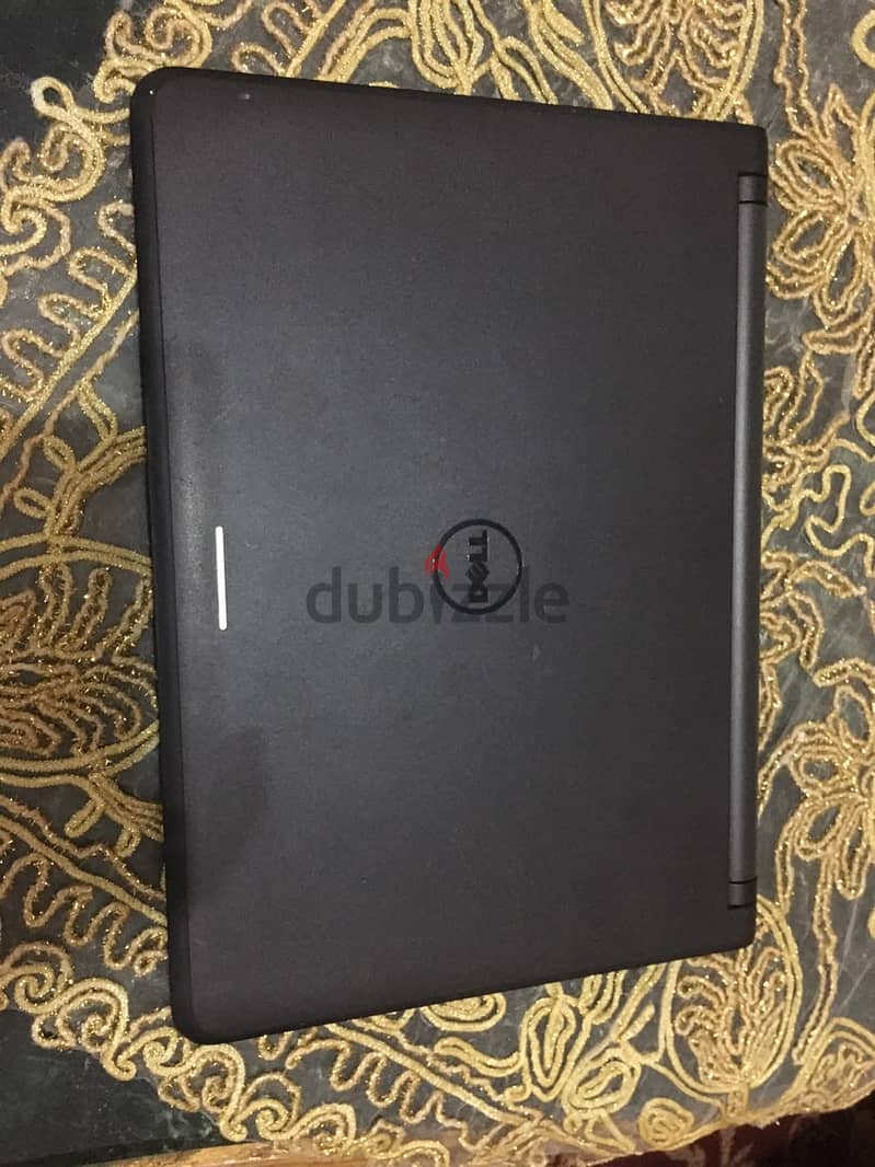 Dell Latitude 3340 1