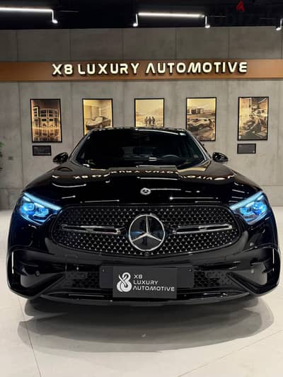 Mercedes Benz GLC300 premium plus with protection for free