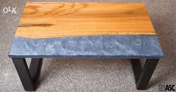 طاولة Coffee Table من الخشب الأرو الامريكي ونهر الايبوكسي الرمادي
