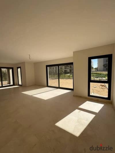 Apartment with a large area + with a garden view landscape and a distinctive division - O West