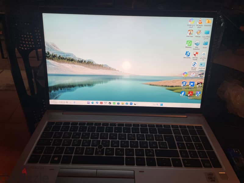 HP elitebook G7 1