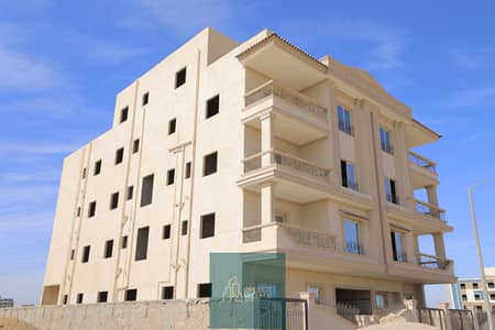 For sale, an apartment of 235m in the Fourth Neighborhood, Beit Al Watan, the Fifth Settlement, steps away from Al Ahly Club, the best price per meter is 21,800, and installment over 3 years without interest, final delivery after 6 months