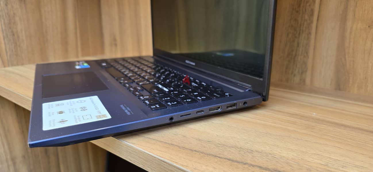 ASUS VIVOBOOK OLED 15 PRO 1