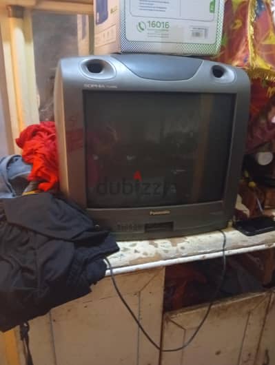تلفزيون 21 بوصه بحاله ممتازه 900ج