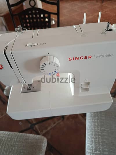 Singer Promise Sewing Machine – Like New