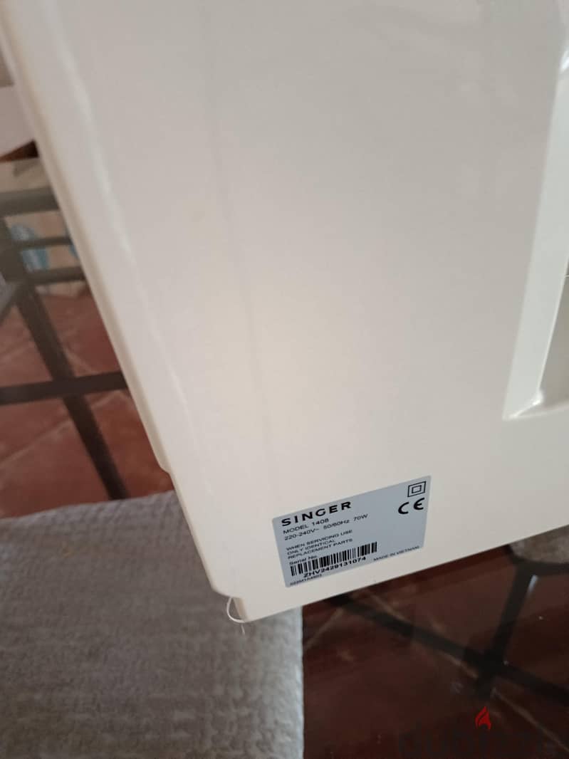 Singer Promise Sewing Machine – Like New 3