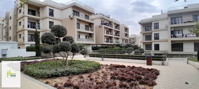 Penthouse 167 m² Fully Finished with ACs Ready to Move for Sale in Fifth Square Al Marasem New Cairo