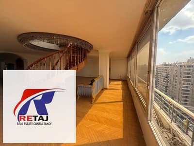 Apartment + Roof for Sale in Nasr City on a Main Street                                                                                              .