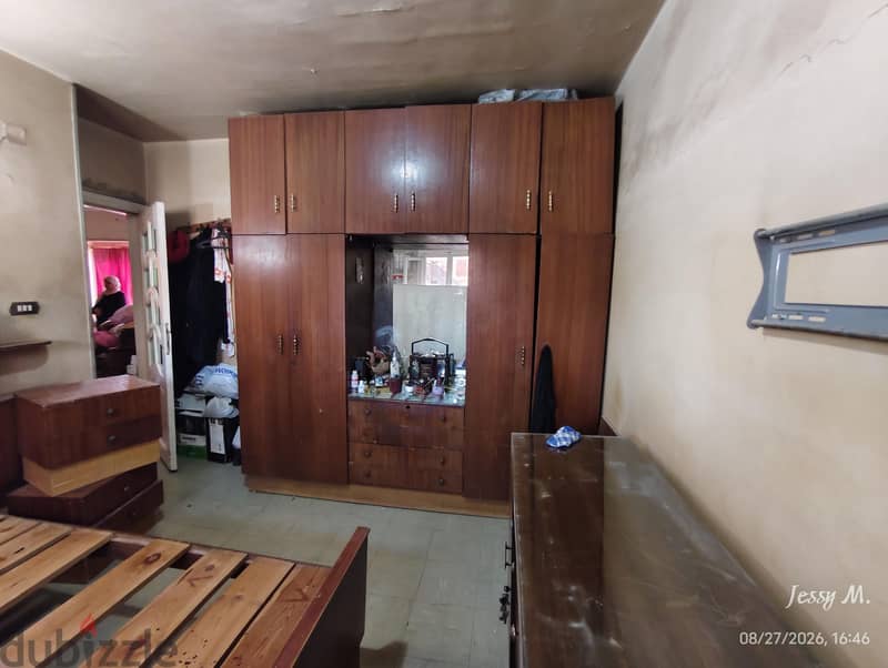 Master bed room 6