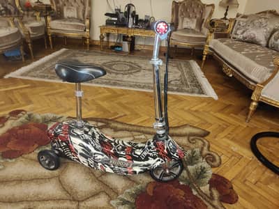 سكوتر اطفال بحالة جيدة