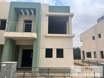 Villa for sale in madinaty, near food court and south park, 447sq Own a Luxurious Villa Modern