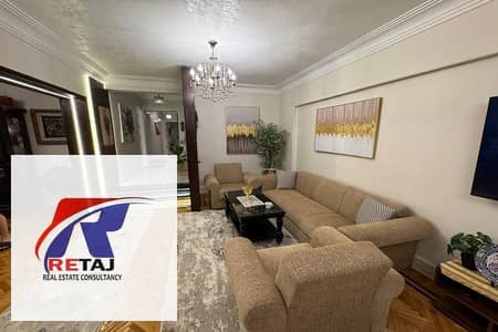 شقة فاخرة للبيع بالفرش – 215م  فيو مباشر على عباس العقاد – مدينة نصر