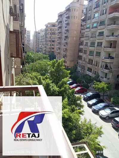 فرصه مميزه للايجار السكني 150 م / بأرقي شوارع حي السفارات