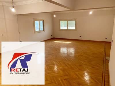 Apartment for sale in the most prestigious area of ​​Banafseg Villas, near North 90th Street, Sadat Axis, and all services. Direct from the owner, 200