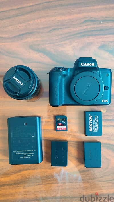 Canon m50 ii shutter 2k with Box