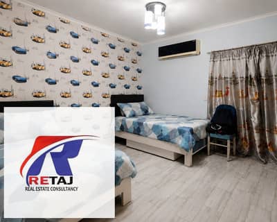For sale: Rooftop apartment in New Cairo's Fifth Settlement, in the Al-Ahyaa district, Second District, close to all services. The apartment is 200 sq