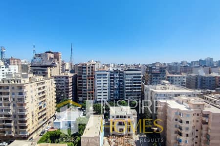 شقة مرخصة للبيع - السعر شامل التكيفات + دواليب المطبخ