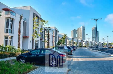 شالية بحري في منطقة الفيلات استلام فوري علي المفتاح متشطب بالكامل في مزارين العلمين الجديدة بفيو علي ابراج العلمين
