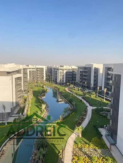 شقة ممتازة 84m² للبيع في كومباوند بريفادو (Privado) - فرصة استثمارية بدون أوفر