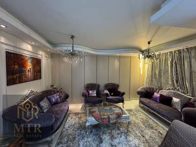 Take advantage of this excellent opportunity to rent a fully furnished, first-occupancy apartment with premium custom finishing, located in one of the